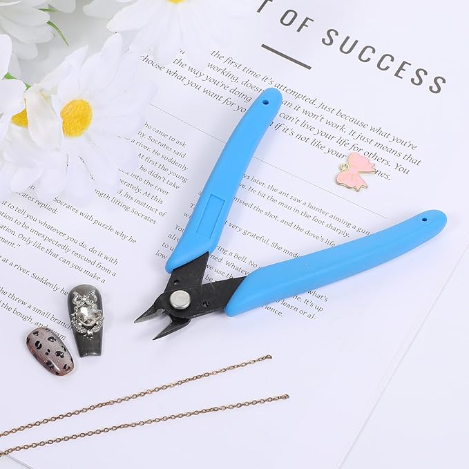 1 Pc Manicure Nail Pliers for Rhinestones, Rhinestone Remover Blue Nails Gem Tool, Diy Tool Nipper Metal Nail Art Scissors Wire Cutter Nails Art Accessories