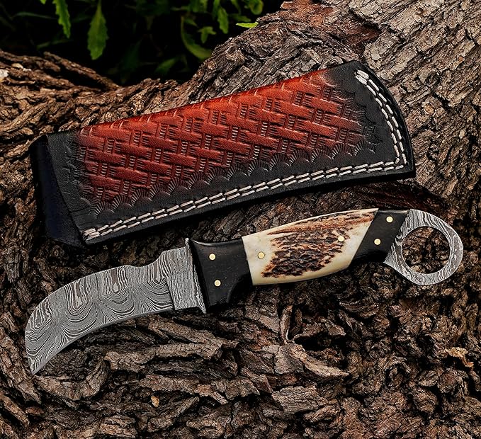 Handmade Damascus Steel,Deer Antler handle fixed blade knife with Leather sheath, Heavy Duty Utility Knife,Skinning knife for professional.