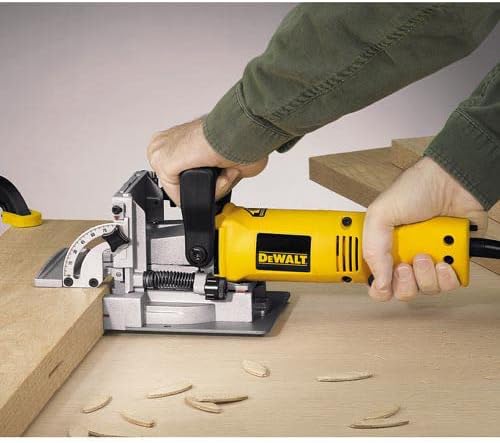 DEWALT Biscuit Joiner, 6.5 Amp, 10,000 RPM, Retractable 45 Degree Notch, For Depth Spots (DW682K)