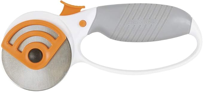 Fiskars Crafts 190160-1001 Heavy-Duty Comfort Loop Rotary Cutter (65 mm)