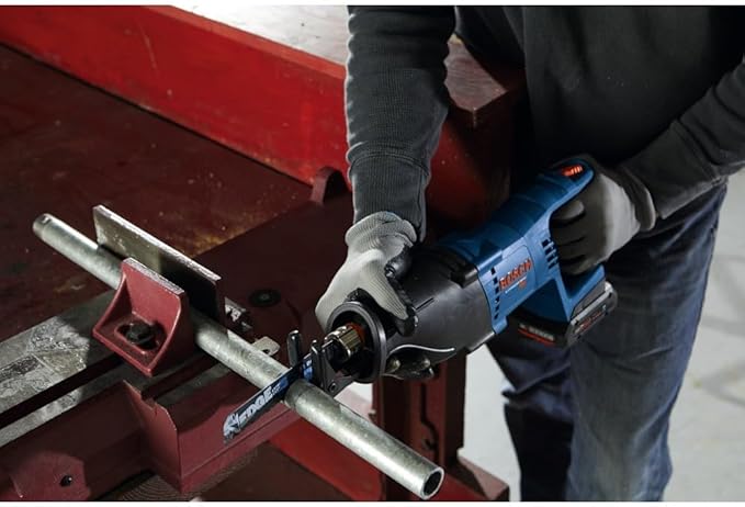 BOSCH CRS180-B15 18V 1-1/8 In. D-Handle Reciprocating Saw Kit with (1) CORE18V 4 Ah Advanced Power Battery