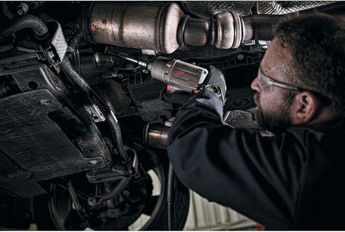 Ingersoll Rand 2235TiMAX 1/2-Inch-Drive Air Impact Wrench with Up to 1,350 Foot-Pounds Torque Output