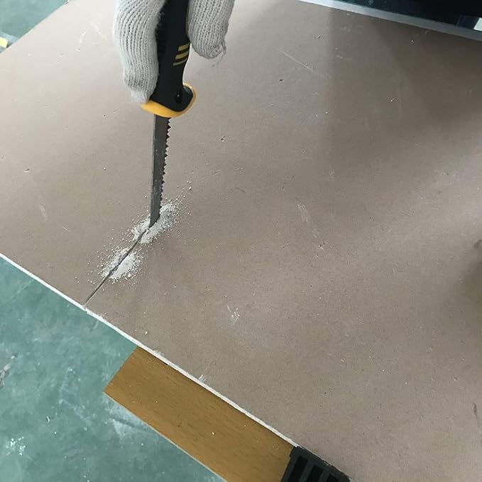 Gunpla 6" Drywall Hand Saw, Sharp Pro Jab Saw with Ergonomic Soft-Grip Handle Perfect For Cutting Plasterboard, Wallboards, Ceiling & Sawing, Trimming, Gardening & Pruning