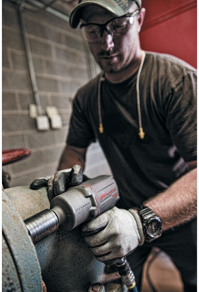 Ingersoll Rand 2235TiMAX 1/2-Inch-Drive Air Impact Wrench with Up to 1,350 Foot-Pounds Torque Output