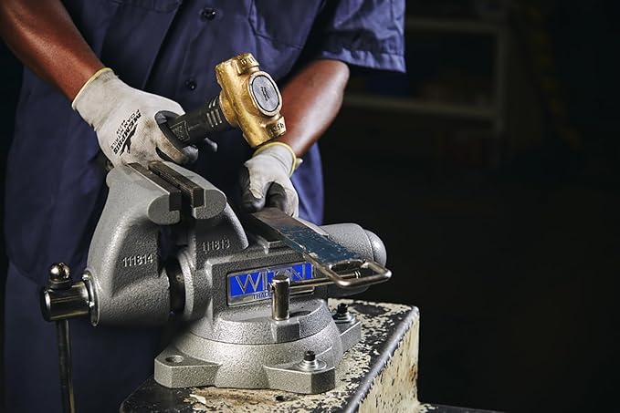 Wilton Tradesman Bench Vise, 5-1/2" Jaw Width, 5" Max Jaw Opening, 3-3/4" Throat (Model 1755)