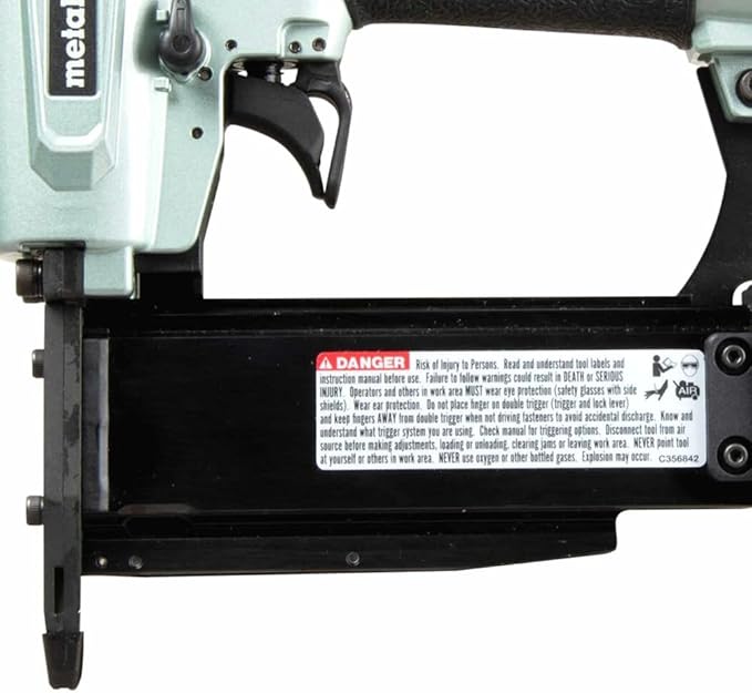 Metabo HPT Pro Pin Nailer Kit, Pro-Preferred Pneumatic Power Nailers, Carpentry Tool for Fine Trim, Molding, and Paneling, Built-In Silencer, Aluminium Magazine, 23 Gauge, 1/2″ to 2″ Pin Nails, NP50A