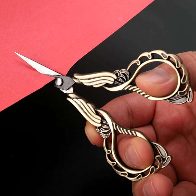 Sharp Detail Scissors with Case Embroidery Crafting Sewing Scissor for Needlework Threading Craft Artwork DIY Tools, Vintage Little Precision Shears