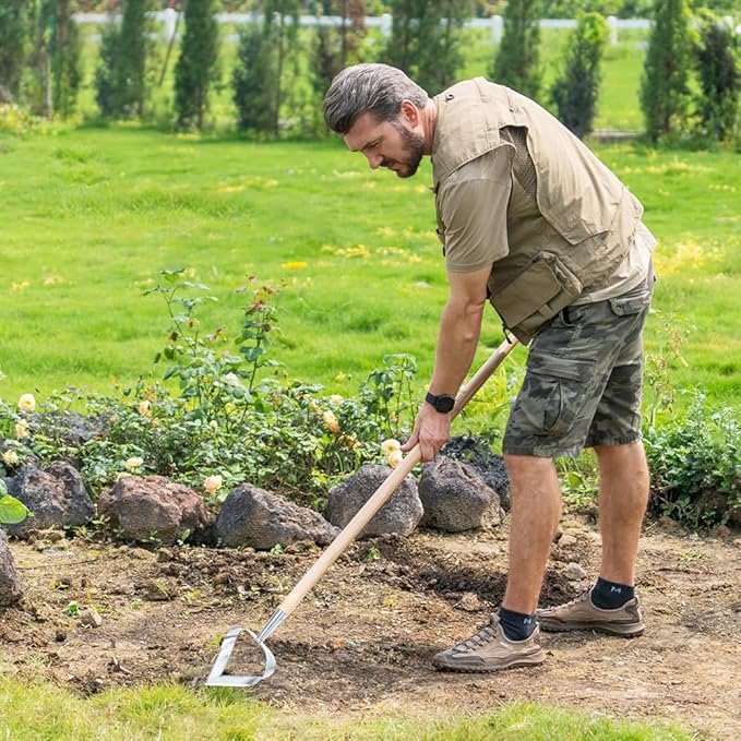 Berry&Bird Hoe Garden Tool, Heavy Duty 61.2" Triangle Hoes with Ashwood Handle, Long Handle Weeding Tool Garden Hoe for Weeding, Cultivating, Soil Loosening and Digging Trenches