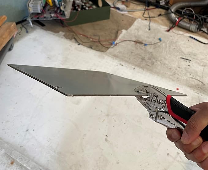 VAMPLIERS 7.5" Vise Grip Heavy Duty Locking Pliers with Screw Extractor Curved Jaws. Professional Grade. Secure Hold, Quick Release. Grip & Remove Stripped/Stuck Screws in seconds.