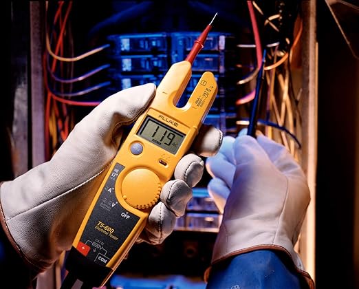 Fluke T5-600 Electrical Voltage, Continuity and Current Tester, Measures AC Current Up To 100 A Without Contact, Automatically Select AC/DC Voltage For Tests, Includes Detachable SlimReach Probe Tip
