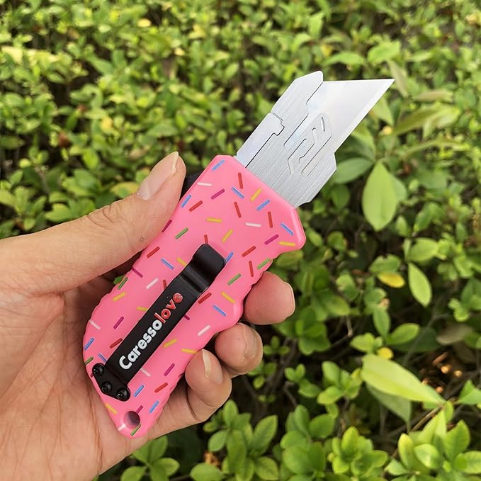 Automatic Utility Knife, Premium Pink Retractable Box Cutter, Cute Aluminum Alloy Heavy Duty Pocket Knife, Safety Replaceable Blade EDC Razor Knives with 5PCS Blades