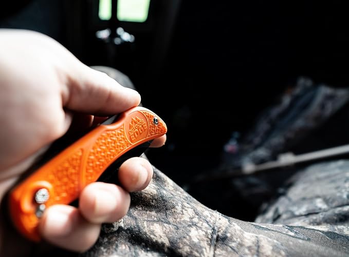 OUTDOOR EDGE RazorPro S - RazorSafe Replaceable Blade 3.5" Folding Knife with Saw and Camo Nylon Sheath (Orange, 6 Blades)