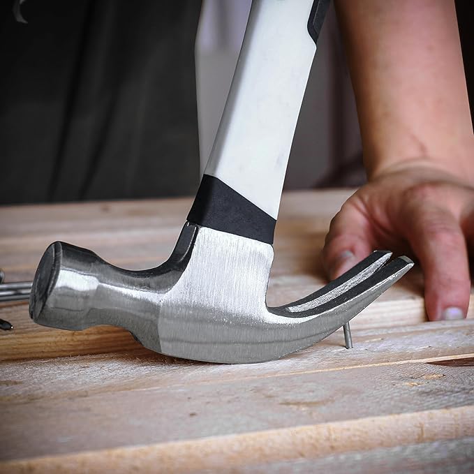 HAUTMEC 16 oz Claw Hammer, Drop Forged Claw Hammers with Magnetic Nail Holder and Firberglass Handle, Curved Jaw of Nail Puller, Smooth Face, HTMAM25003