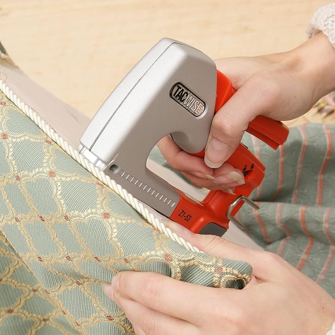 Tacwise 0889 Metal Staple Tacker Kit with Hand Tacker, Staple Remover and 200 Staples (0889)