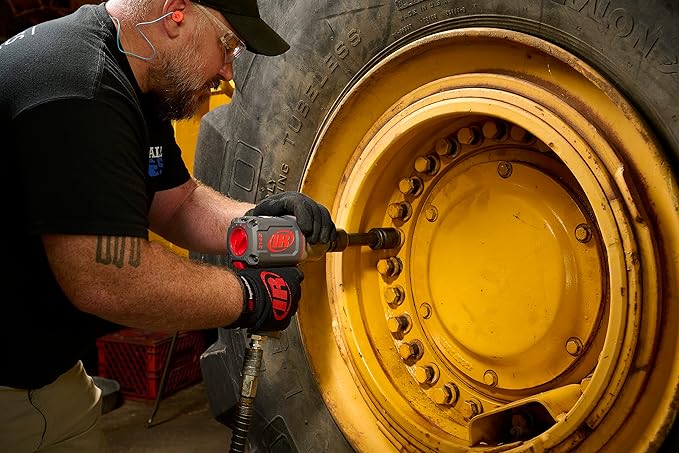 Ingersoll Rand 2146Q1MAX-3 3/4" Air Impact Wrench, Quiet, 2,000ft-lbs Nut-busting torque, Maintenance Duty, 3" Ext Anvil