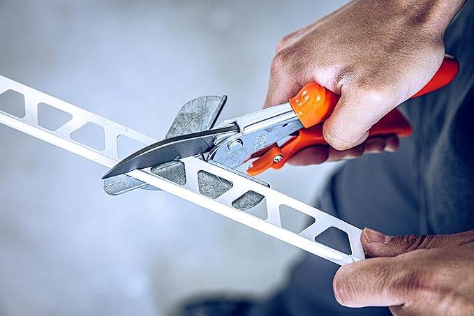 Original L횜WE Sharp Miter Shears 3.104 | With 45 Degree Stops for Precision Cutting | Professional Grade Angle Cutter Tool for Plastic, Rubber, Wood, PVC, Leather, Metal | Made in Germany