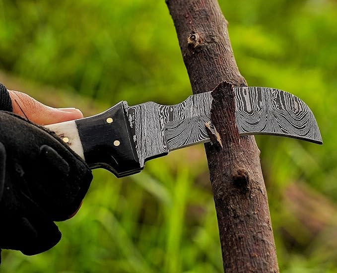 Handmade Damascus Steel,Deer Antler handle fixed blade knife with Leather sheath, Heavy Duty Utility Knife,Skinning knife for professional.