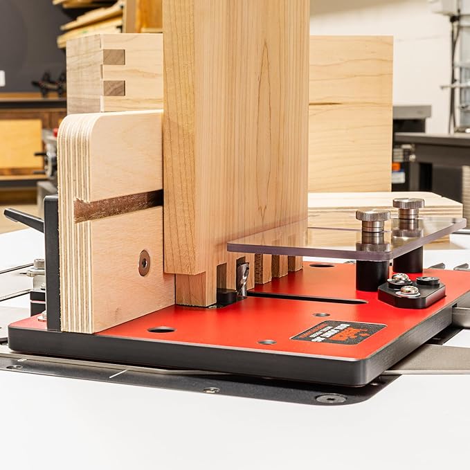 JessEm 06300 Precision Box Joint Jig for Router Tables, Professional Woodworking Jig for Perfect Finger Joints with 1/4", 3/8", 1/2" Aluminum Indexing Keys and Smooth Bearing Glide System