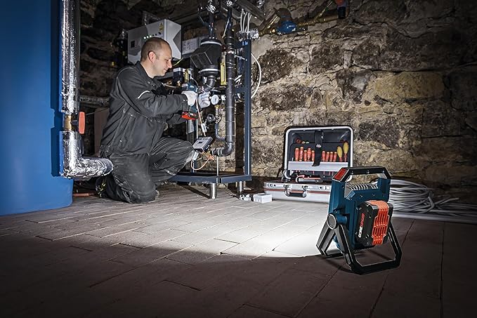 BOSCH GXL18V-601B25 18V 6-Tool Combo Kit with 2-In-1 Bit/Socket Impact Driver, Hammer Drill/Driver, Reciprocating Saw, Circular Saw, Angle Grinder, Floodlight and (2) CORE18V 4 Ah Compact Batteries