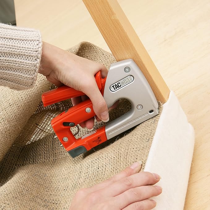 Tacwise 0889 Metal Staple Tacker Kit with Hand Tacker, Staple Remover and 200 Staples (0889)